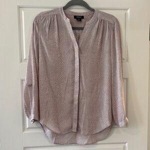 Elegant Women's Blouse in Soft Pink